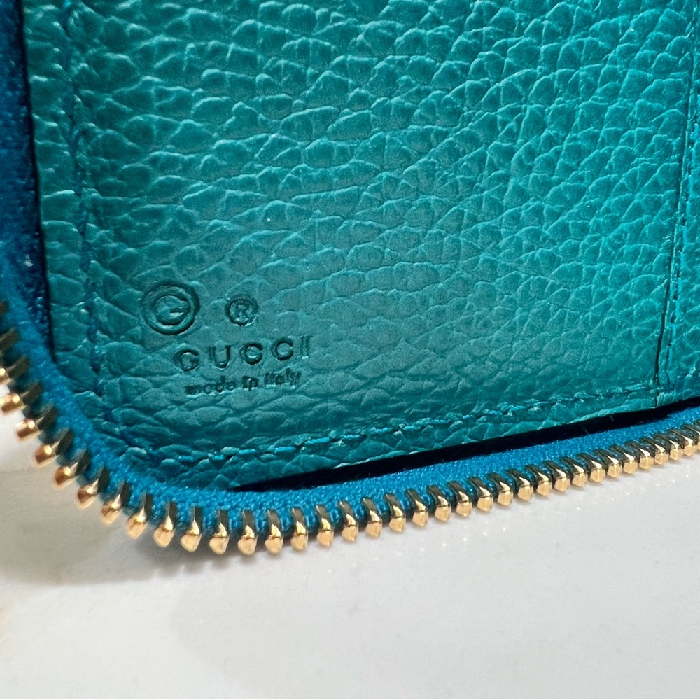 Gucci Brown Monogram Canvas Zipper Wallet with Teal Trim - Picture 5 of 8
